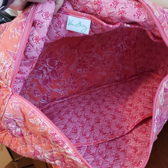 Vera Bradley Duffel Pink - Picture 3 of 6